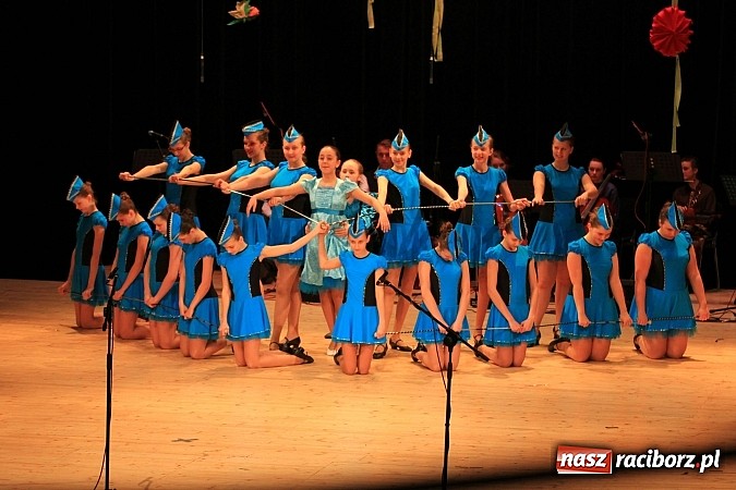 Zdjęcie w galerii na portalu naszraciborz.pl: Zespoły taneczne wystąpiły dla Ksawiera wiadomości z regionu