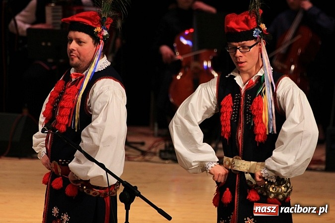 Zdjęcie w galerii na portalu naszraciborz.pl: Zespoły taneczne wystąpiły dla Ksawiera wiadomości z regionu