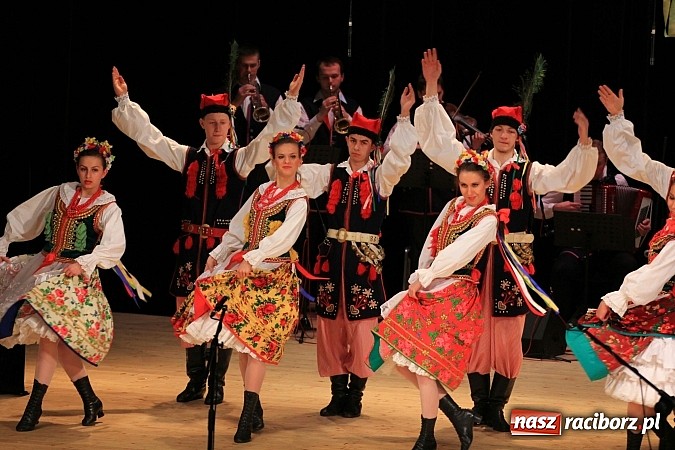 Zdjęcie w galerii na portalu naszraciborz.pl: Zespoły taneczne wystąpiły dla Ksawiera wiadomości z regionu