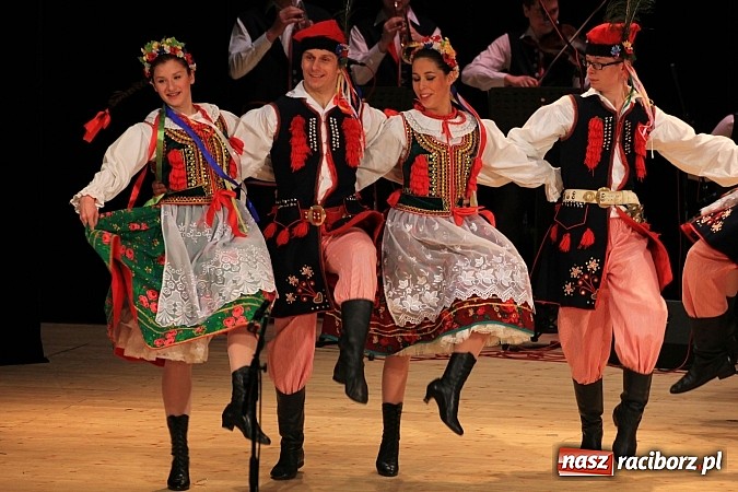 Zdjęcie w galerii na portalu naszraciborz.pl: Zespoły taneczne wystąpiły dla Ksawiera wiadomości z regionu