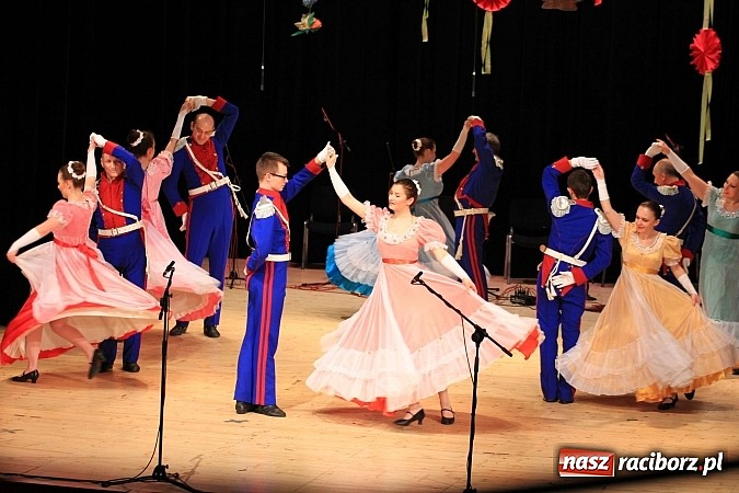 Zdjęcie w galerii na portalu naszraciborz.pl: Zespoły taneczne wystąpiły dla Ksawiera wiadomości z regionu