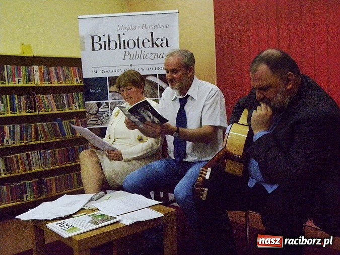 Zdjęcie w galerii na portalu naszraciborz.pl: Wyznawcy skóry gościli w bibliotece wiadomości z regionu