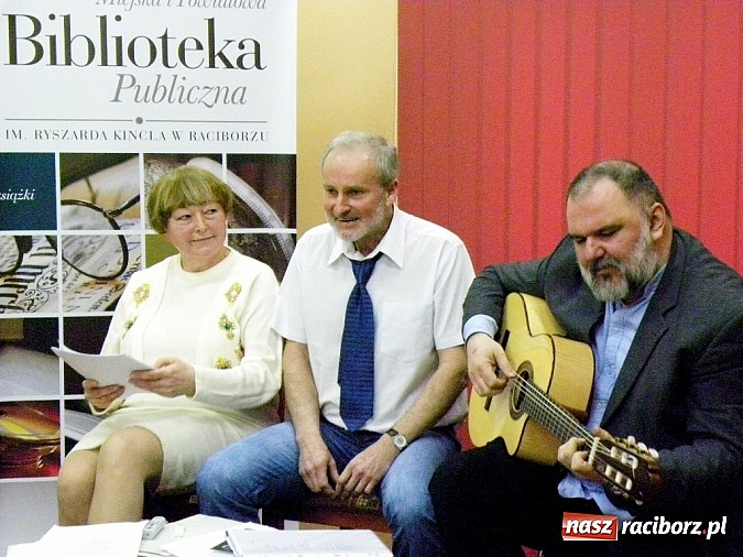 Zdjęcie w galerii na portalu naszraciborz.pl: Wyznawcy skóry gościli w bibliotece wiadomości z regionu