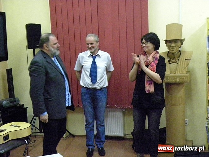 Zdjęcie w galerii na portalu naszraciborz.pl: Wyznawcy skóry gościli w bibliotece wiadomości z regionu