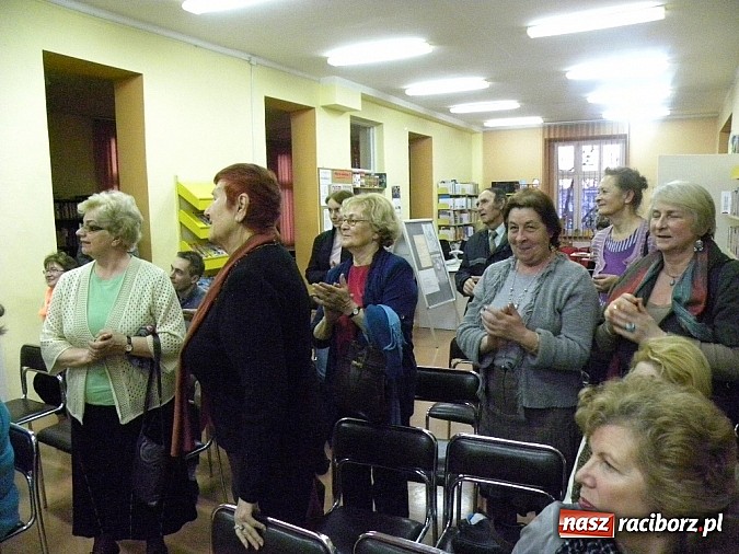 Zdjęcie w galerii na portalu naszraciborz.pl: Wyznawcy skóry gościli w bibliotece wiadomości z regionu