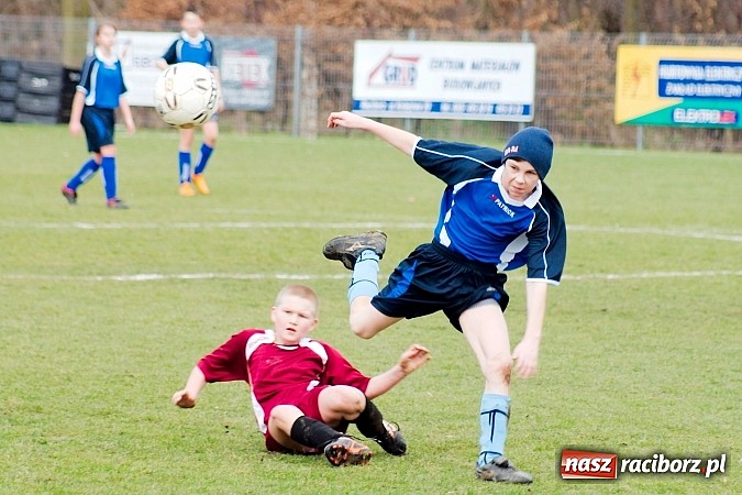 Zdjęcie w galerii na portalu naszraciborz.pl: Trzy gole kapitana nie pomogły Ocicom wiadomości z regionu