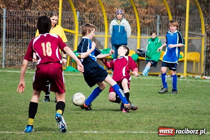 Zdjęcie w galerii na portalu naszraciborz.pl: Trzy gole kapitana nie pomogły Ocicom wiadomości z regionu