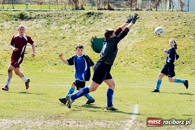 Zdjęcie w galerii na portalu naszraciborz.pl: Trzy gole kapitana nie pomogły Ocicom wiadomości z regionu