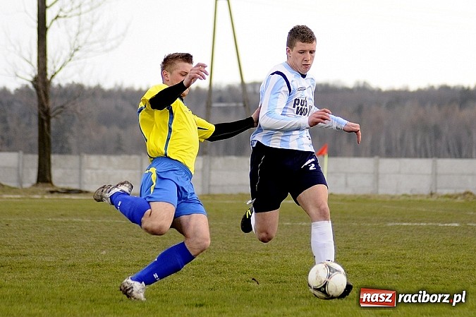 Zdjęcie w galerii na portalu naszraciborz.pl: Podział punktów w hicie kolejki wiadomości z regionu