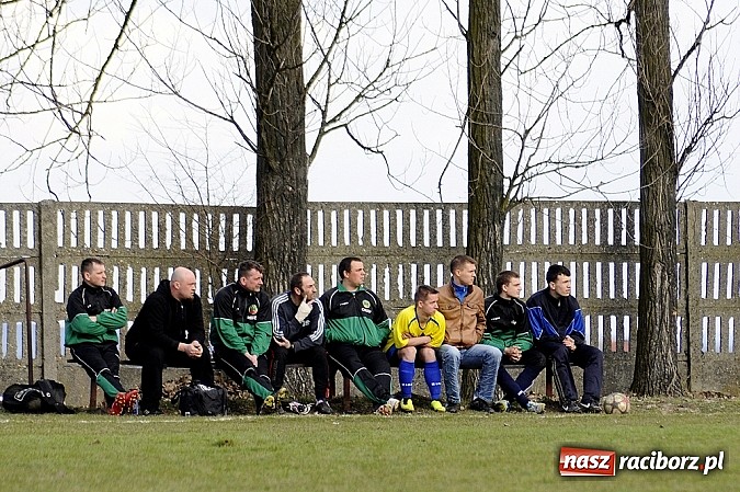 Zdjęcie w galerii na portalu naszraciborz.pl: Podział punktów w hicie kolejki wiadomości z regionu