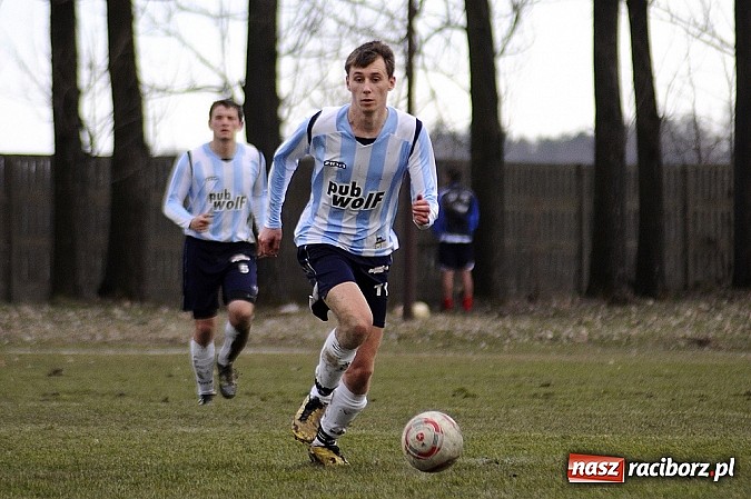 Zdjęcie w galerii na portalu naszraciborz.pl: Podział punktów w hicie kolejki wiadomości z regionu