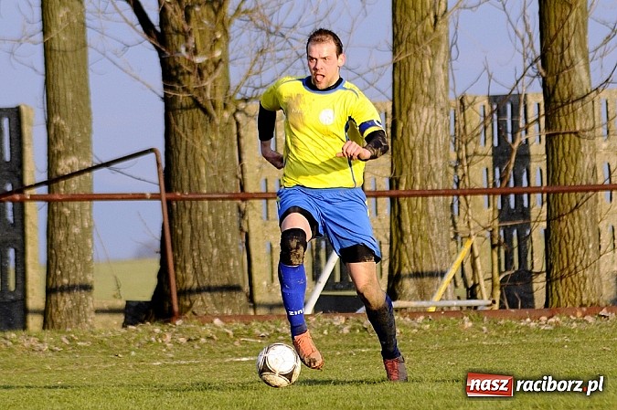 Zdjęcie w galerii na portalu naszraciborz.pl: Podział punktów w hicie kolejki wiadomości z regionu