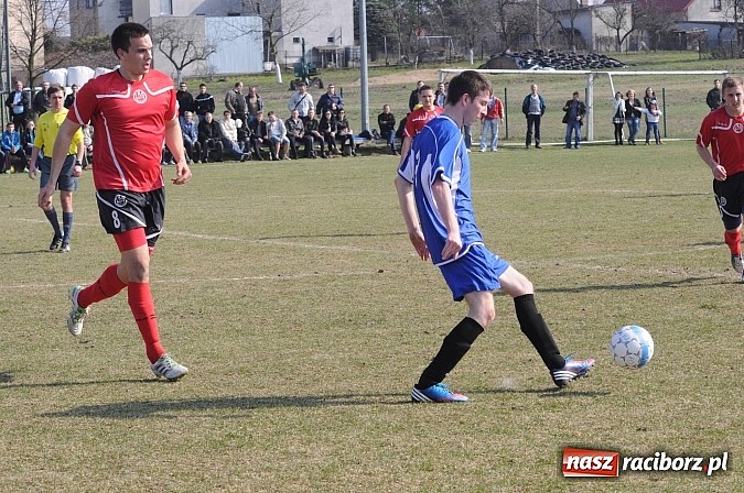 Zdjęcie w galerii na portalu naszraciborz.pl: Gol Pawlisza zapewnił trzy punkty dla Brzezia wiadomości z regionu