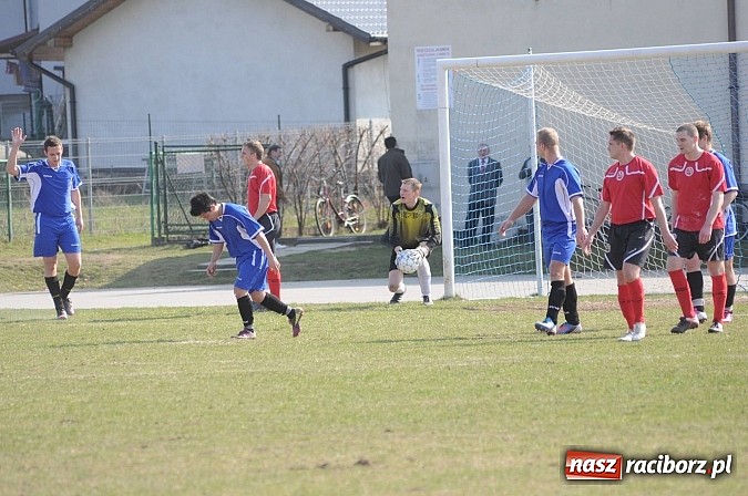 Zdjęcie w galerii na portalu naszraciborz.pl: Gol Pawlisza zapewnił trzy punkty dla Brzezia wiadomości z regionu