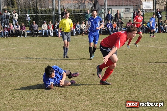Zdjęcie w galerii na portalu naszraciborz.pl: Gol Pawlisza zapewnił trzy punkty dla Brzezia wiadomości z regionu