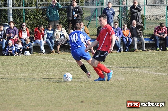 Zdjęcie w galerii na portalu naszraciborz.pl: Gol Pawlisza zapewnił trzy punkty dla Brzezia wiadomości z regionu
