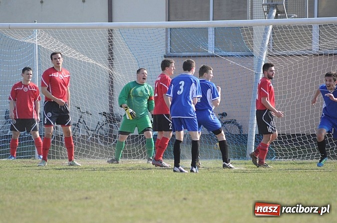 Zdjęcie w galerii na portalu naszraciborz.pl: Gol Pawlisza zapewnił trzy punkty dla Brzezia wiadomości z regionu