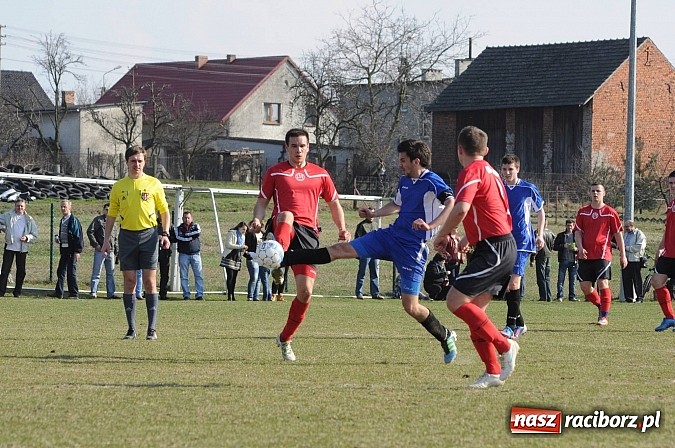 Zdjęcie w galerii na portalu naszraciborz.pl: Gol Pawlisza zapewnił trzy punkty dla Brzezia wiadomości z regionu