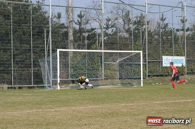 Zdjęcie w galerii na portalu naszraciborz.pl: Gol Pawlisza zapewnił trzy punkty dla Brzezia wiadomości z regionu