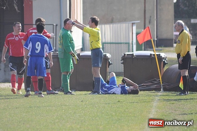 Zdjęcie w galerii na portalu naszraciborz.pl: Gol Pawlisza zapewnił trzy punkty dla Brzezia wiadomości z regionu