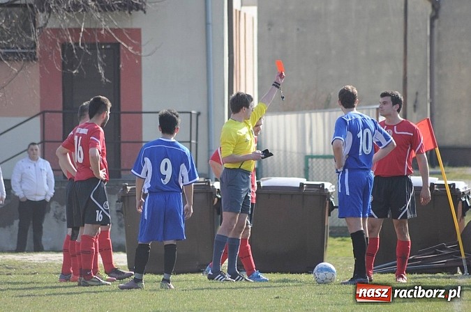 Zdjęcie w galerii na portalu naszraciborz.pl: Gol Pawlisza zapewnił trzy punkty dla Brzezia wiadomości z regionu