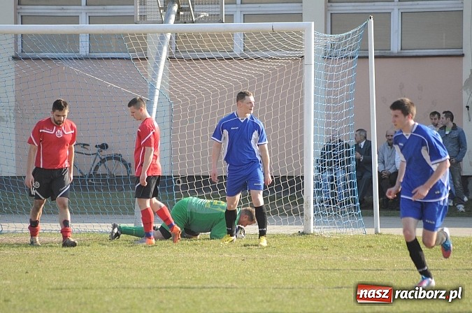 Zdjęcie w galerii na portalu naszraciborz.pl: Gol Pawlisza zapewnił trzy punkty dla Brzezia wiadomości z regionu