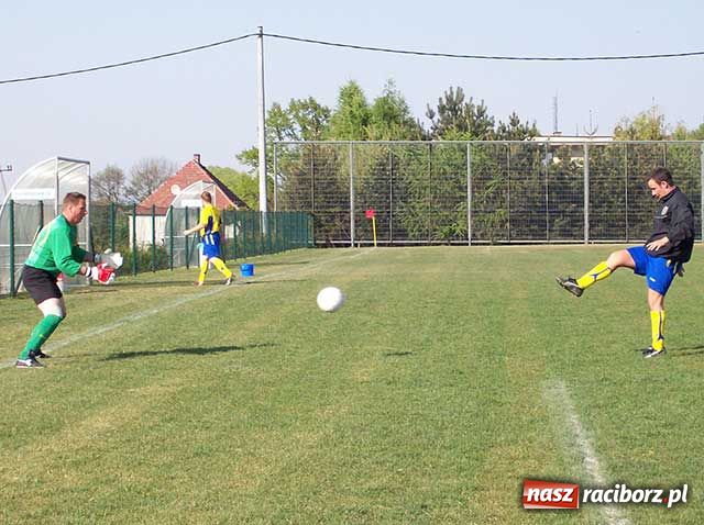 Zdjęcie w galerii na portalu naszraciborz.pl: Bolesław na kolanach wiadomości z regionu