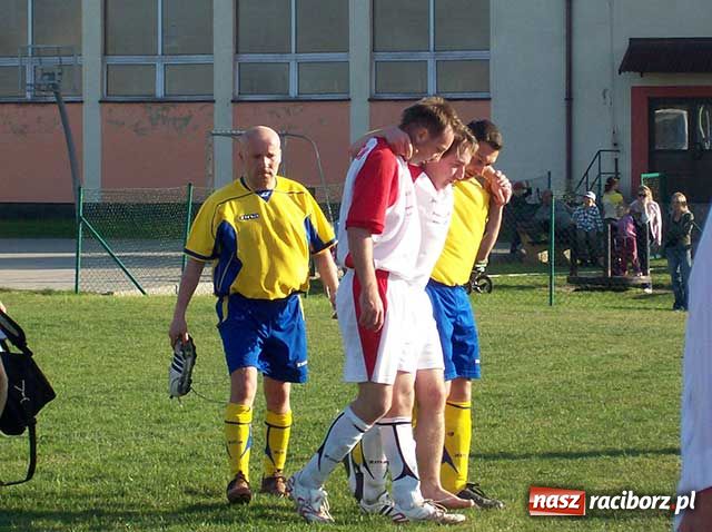 Zdjęcie w galerii na portalu naszraciborz.pl: Bolesław na kolanach wiadomości z regionu