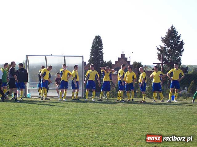 Zdjęcie w galerii na portalu naszraciborz.pl: Bolesław na kolanach wiadomości z regionu