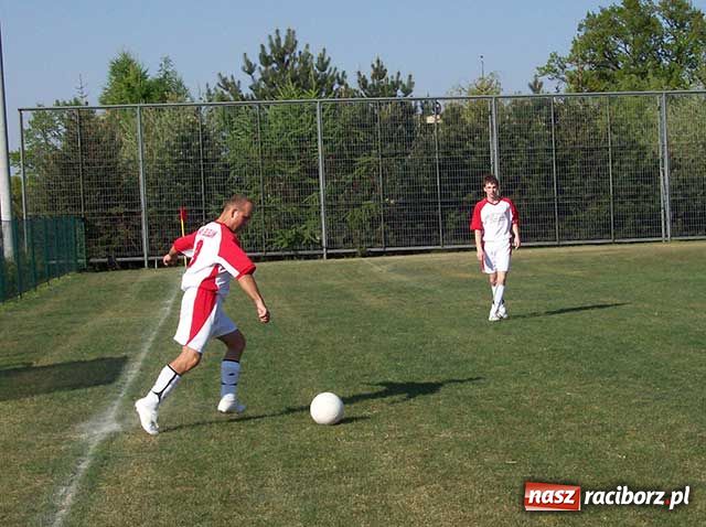 Zdjęcie w galerii na portalu naszraciborz.pl: Bolesław na kolanach wiadomości z regionu