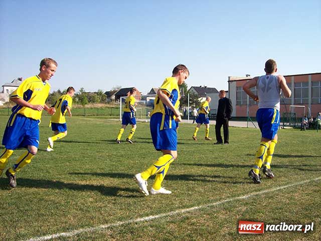 Zdjęcie w galerii na portalu naszraciborz.pl: Bolesław na kolanach wiadomości z regionu