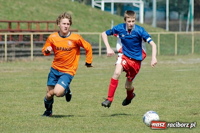 Zdjęcie w galerii na portalu naszraciborz.pl: Juniorzy młodsi: Okienko Dawida Monety dało zwycięstwo Rafako wiadomości z regionu