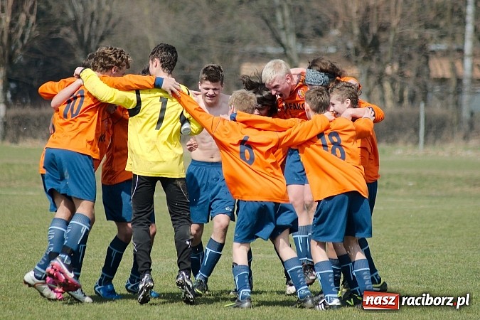 Zdjęcie w galerii na portalu naszraciborz.pl: Juniorzy młodsi: Okienko Dawida Monety dało zwycięstwo Rafako wiadomości z regionu