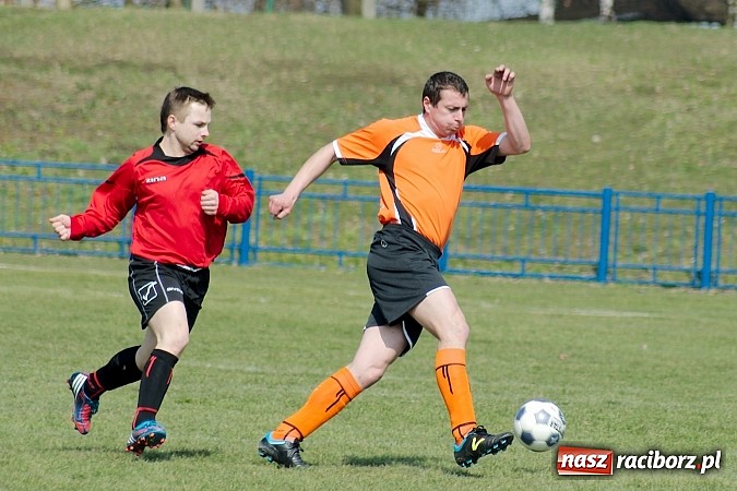 Zdjęcie w galerii na portalu naszraciborz.pl: Płonia-Pstrążna: Kto nie daje, ten dostaje wiadomości z regionu