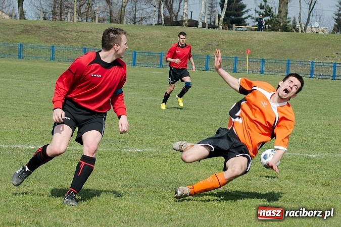 Zdjęcie w galerii na portalu naszraciborz.pl: Płonia-Pstrążna: Kto nie daje, ten dostaje wiadomości z regionu