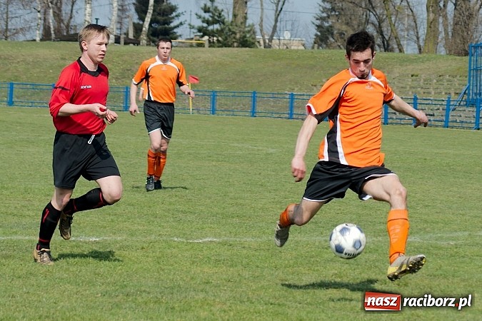 Zdjęcie w galerii na portalu naszraciborz.pl: Płonia-Pstrążna: Kto nie daje, ten dostaje wiadomości z regionu