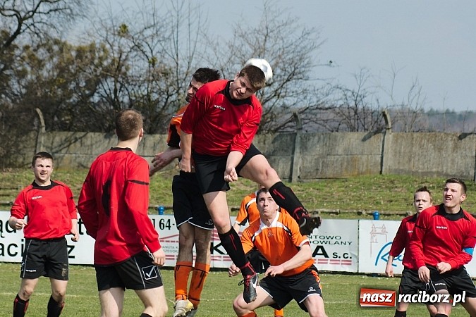 Zdjęcie w galerii na portalu naszraciborz.pl: Płonia-Pstrążna: Kto nie daje, ten dostaje wiadomości z regionu