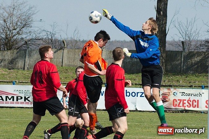 Zdjęcie w galerii na portalu naszraciborz.pl: Płonia-Pstrążna: Kto nie daje, ten dostaje wiadomości z regionu