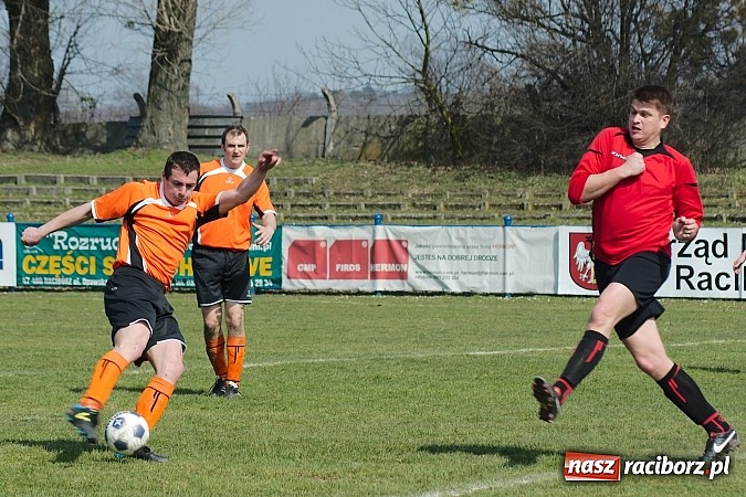 Zdjęcie w galerii na portalu naszraciborz.pl: Płonia-Pstrążna: Kto nie daje, ten dostaje wiadomości z regionu