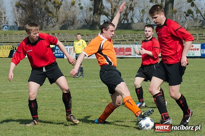 Zdjęcie w galerii na portalu naszraciborz.pl: Płonia-Pstrążna: Kto nie daje, ten dostaje wiadomości z regionu