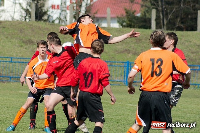 Zdjęcie w galerii na portalu naszraciborz.pl: Płonia-Pstrążna: Kto nie daje, ten dostaje wiadomości z regionu