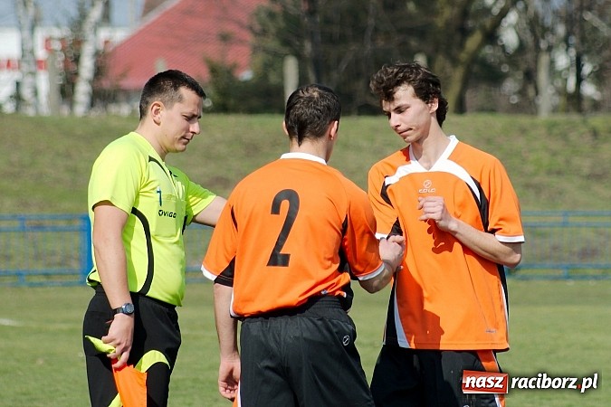 Zdjęcie w galerii na portalu naszraciborz.pl: Płonia-Pstrążna: Kto nie daje, ten dostaje wiadomości z regionu