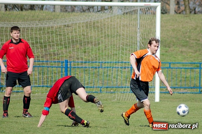 Zdjęcie w galerii na portalu naszraciborz.pl: Płonia-Pstrążna: Kto nie daje, ten dostaje wiadomości z regionu