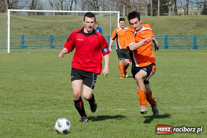 Zdjęcie w galerii na portalu naszraciborz.pl: Płonia-Pstrążna: Kto nie daje, ten dostaje wiadomości z regionu