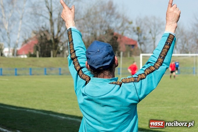Zdjęcie w galerii na portalu naszraciborz.pl: Płonia-Pstrążna: Kto nie daje, ten dostaje wiadomości z regionu