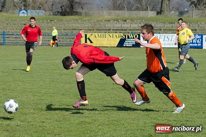 Zdjęcie w galerii na portalu naszraciborz.pl: Płonia-Pstrążna: Kto nie daje, ten dostaje wiadomości z regionu