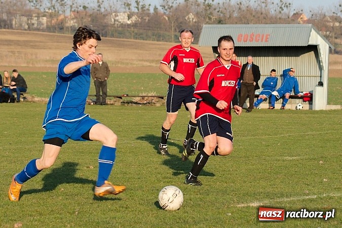 Zdjęcie w galerii na portalu naszraciborz.pl: Niespodzianka w Samborowicach! Wicelider bez punktów wiadomości z regionu