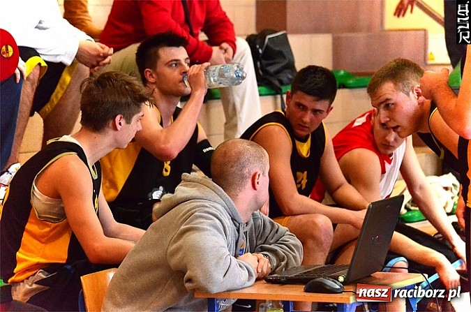 Zdjęcie w galerii na portalu naszraciborz.pl: Kaman i Dywyta powalczą o tytuł mistrza wiadomości z regionu