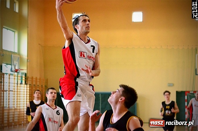 Zdjęcie w galerii na portalu naszraciborz.pl: Kaman i Dywyta powalczą o tytuł mistrza wiadomości z regionu