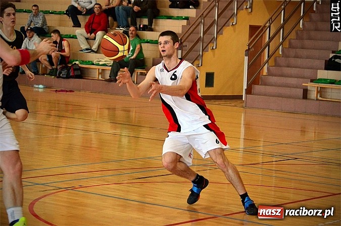 Zdjęcie w galerii na portalu naszraciborz.pl: Kaman i Dywyta powalczą o tytuł mistrza wiadomości z regionu